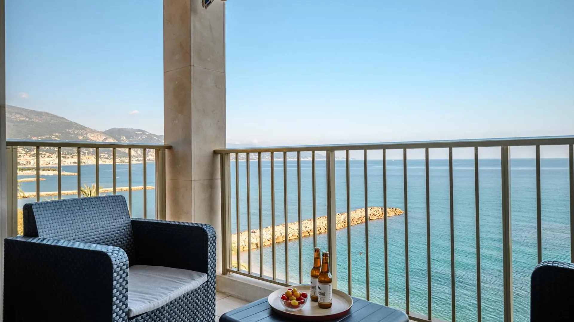 Rives D'Or, Superbe 2P Traversant, Vue Imprenable Sur La Mer 罗克布吕讷-卡普马丹 法国