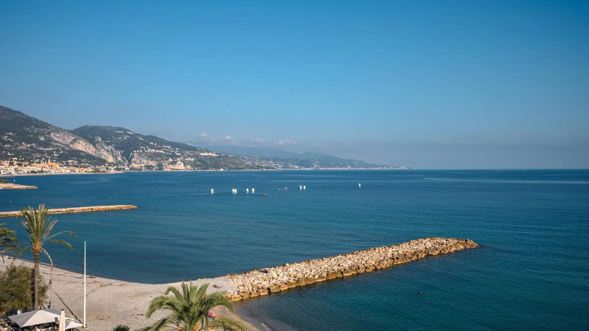 Rives D'Or, Superbe 2P Traversant, Vue Imprenable Sur La Mer 罗克布吕讷-卡普马丹